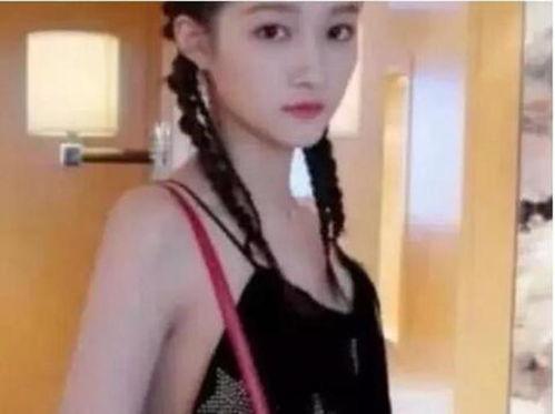 关晓彤暴露照片比基尼,性感身材引热议